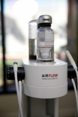 EMS Airflow-Guided Biofilm Therapy